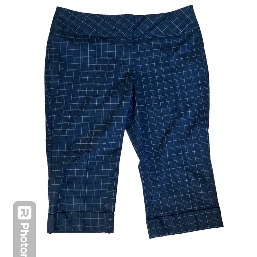 Star City Plaid Capris Navy Blue Size 11 Juniors​​​